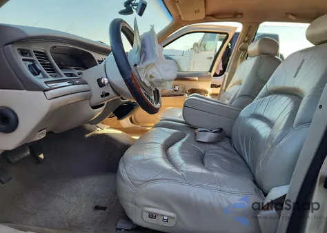 1997 Lincoln Town Car Signature из США, поврежденный, VIN 1LNLM82W6VY745423